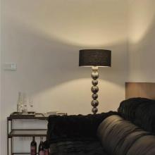 61㎡两居改一居，一进门就迷住，温馨舒适